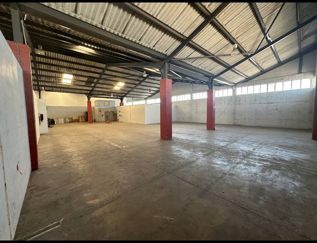 5,007M² WAREHOUSE FOR SALE IN PAARDEN EILAND